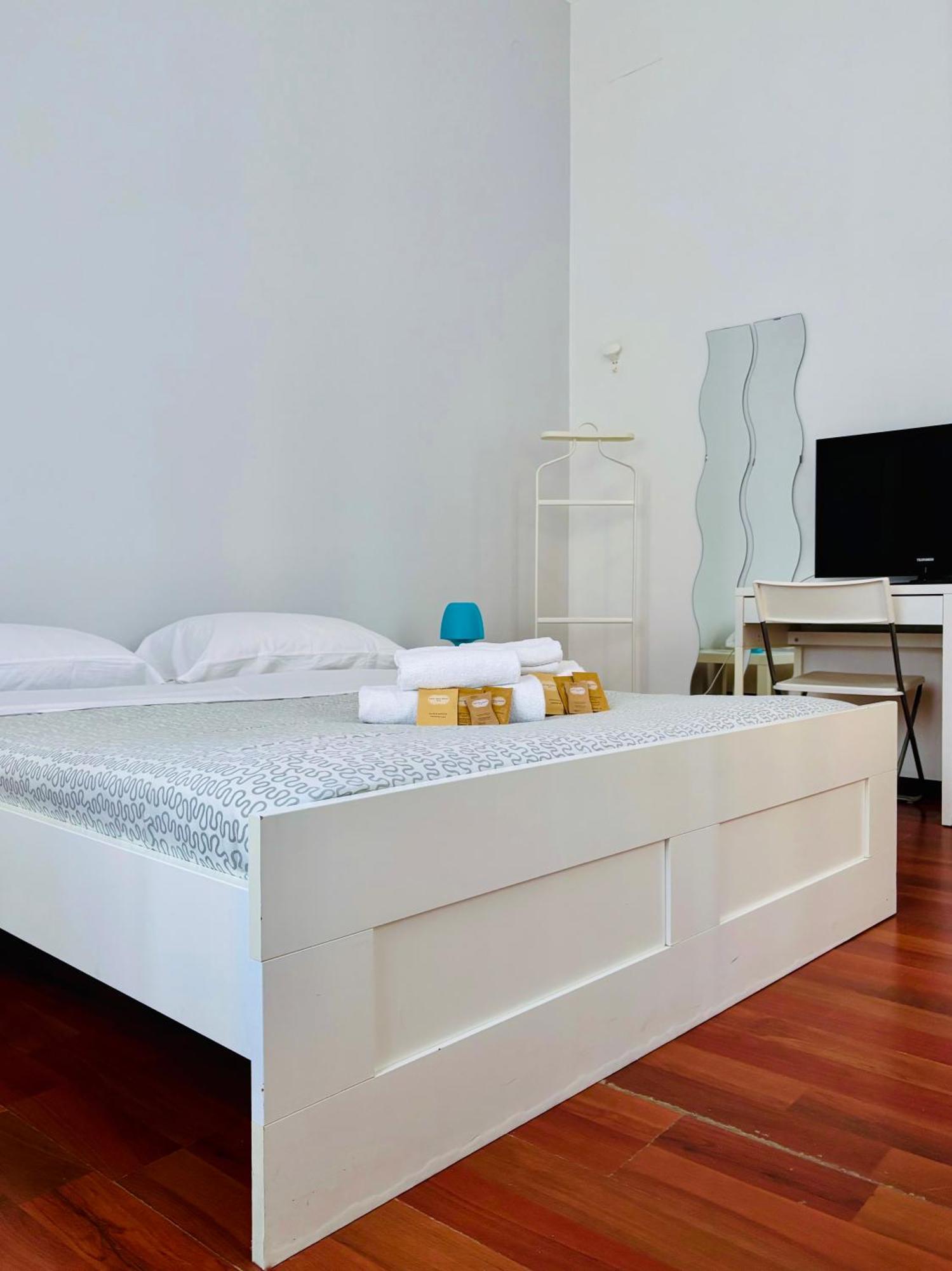 Castelnuovo Rooms #Politeama Palermo Exterior foto
